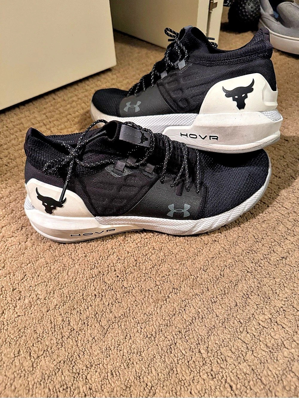 Under Armour Project Rock 2 Black & White US 10 Athletic Shoes